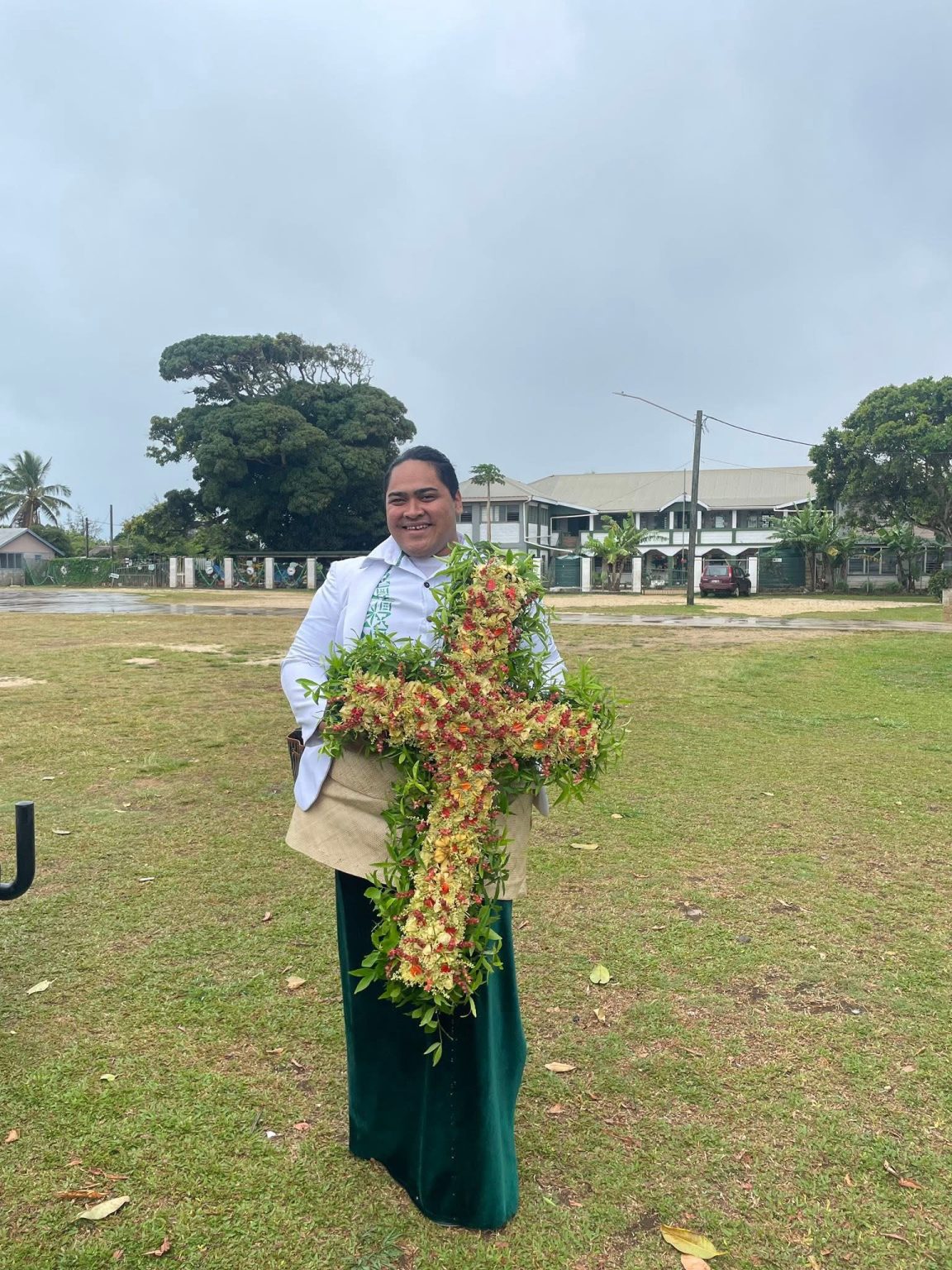 This submission is about the traditional art of the Tongan peoples about one our traditional flowers. This art simplify our one of a kind flowers which is Heilala and this flowers used to create many traditional garland according to a many arts in our History.